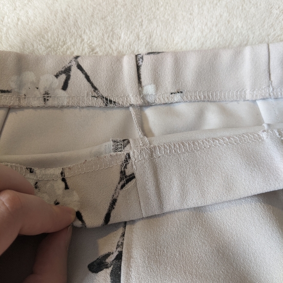 Dynamite Floral Skirt - Picture 6 of 6